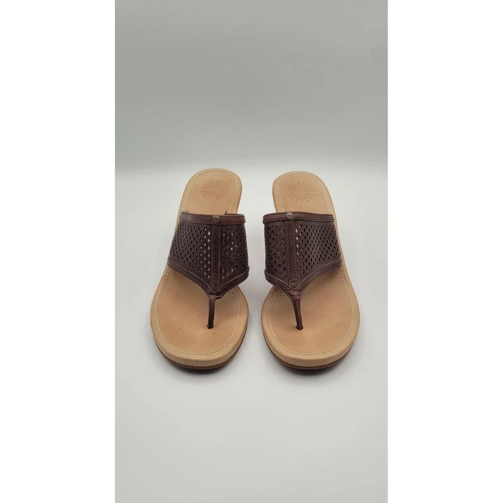UGG Solena Women's Wedge Sandals 7.5 Brown Leather Perforated Comfort Thong